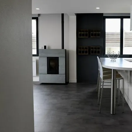 Semesterbostad Dauphins *