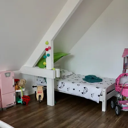 度假居 Near With Pool 11 Pers Baby *